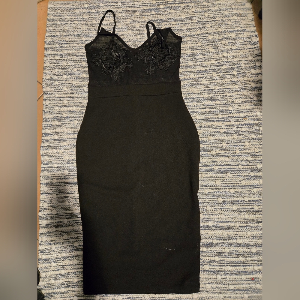 Missguided+ Black Floral Midi Dress